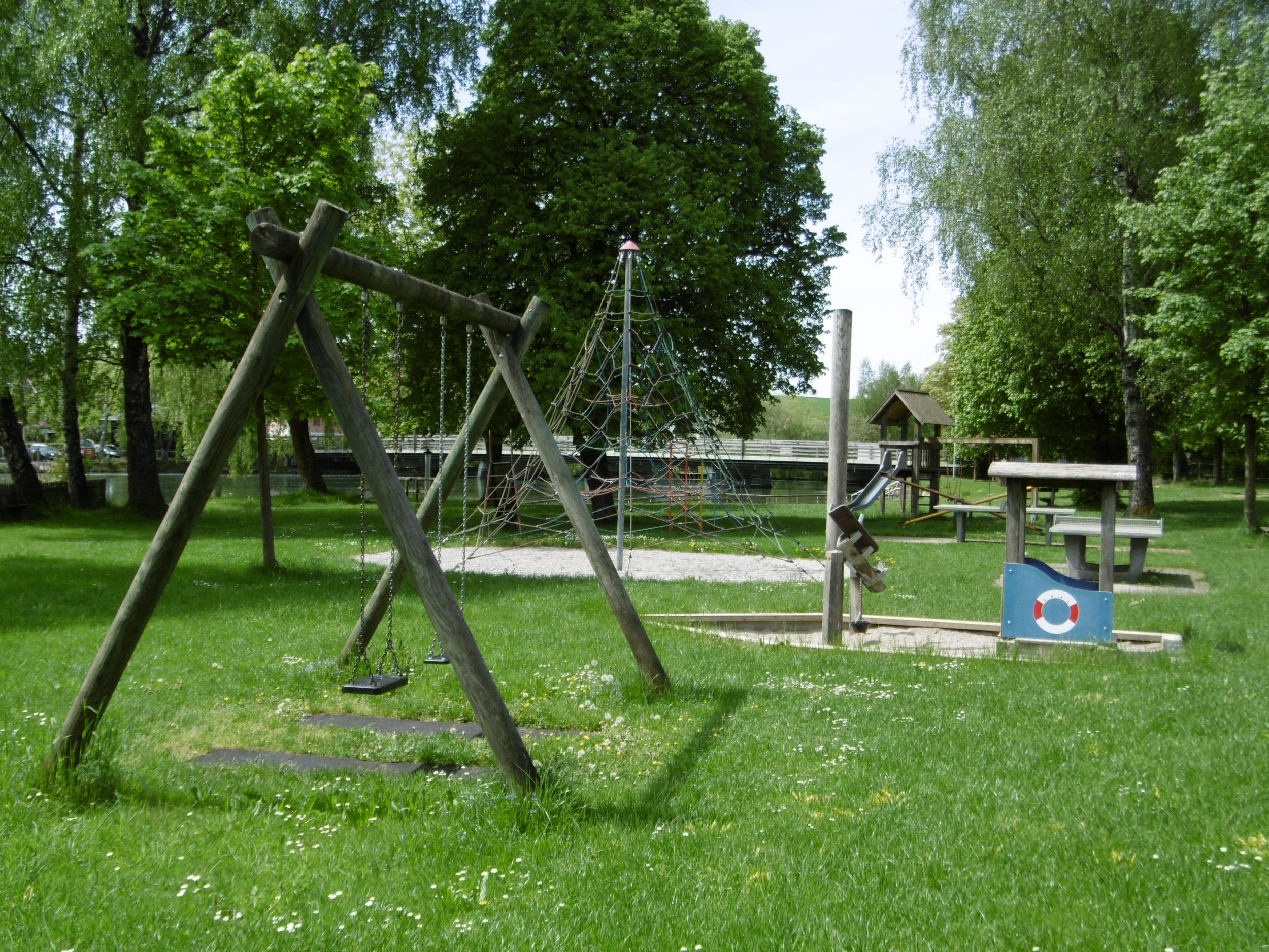 Spielplatz im Alzbad Truchtlaching